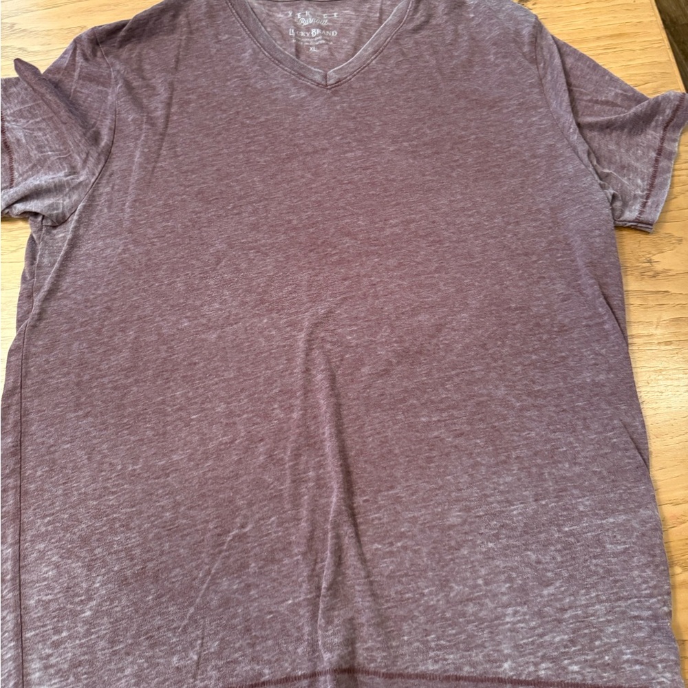 Lucky Brand Men's Short Sleeve V-Neck T-Shirt - Purple
